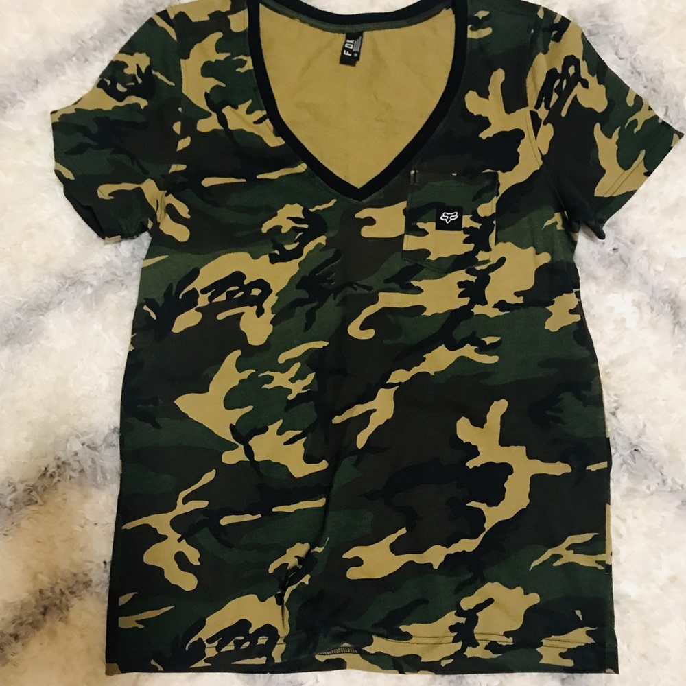 BRAND NEW FOX RACING WOMEN’S CAMO T, SZ S